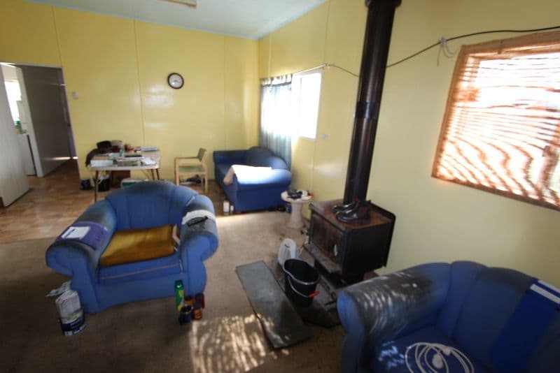 106 Albert Street, Morven QLD 4468, Morven - Thumbnail 2