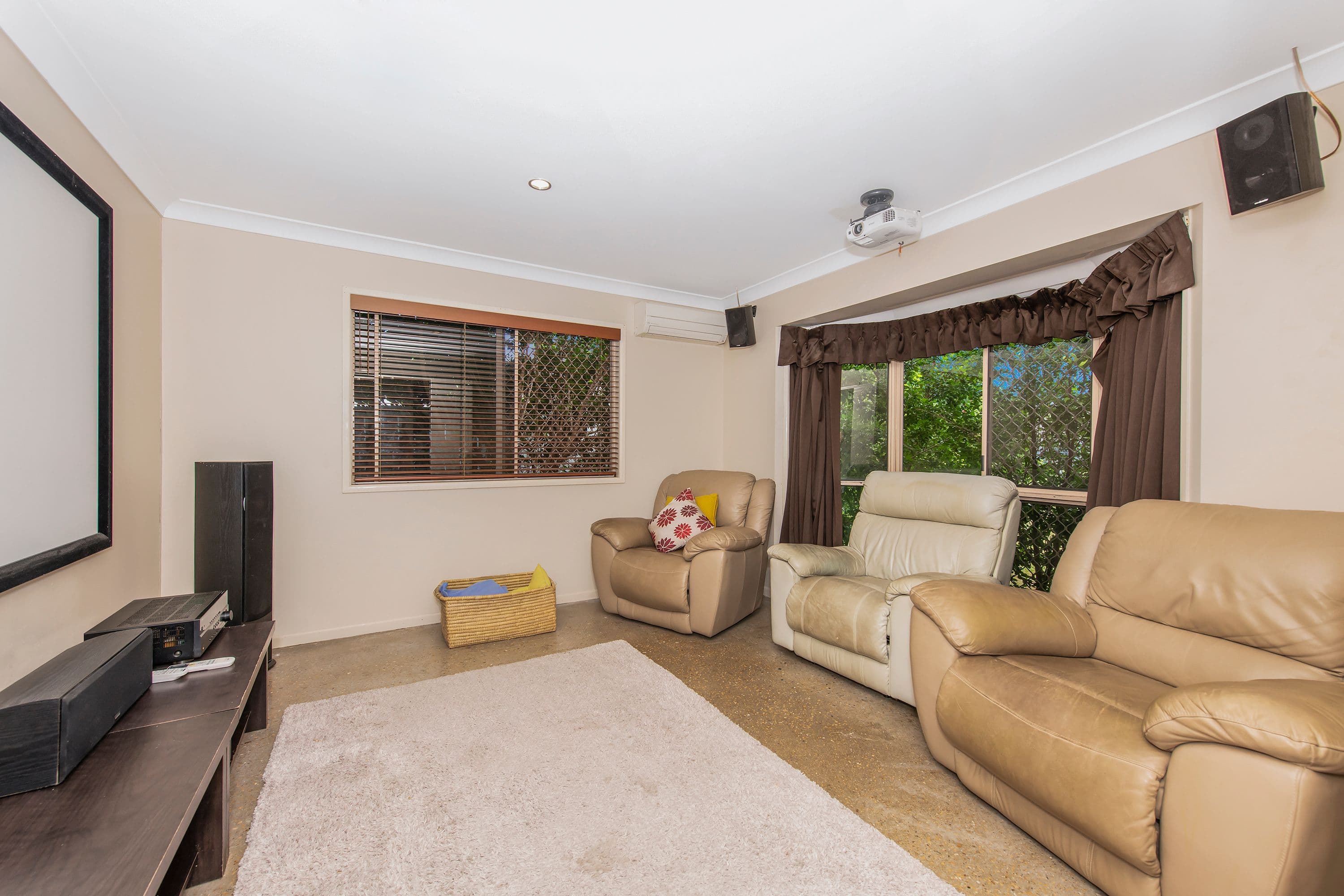 55 Whitsunday Drive, Kirwan QLD 4817, Kirwan - Thumbnail 5