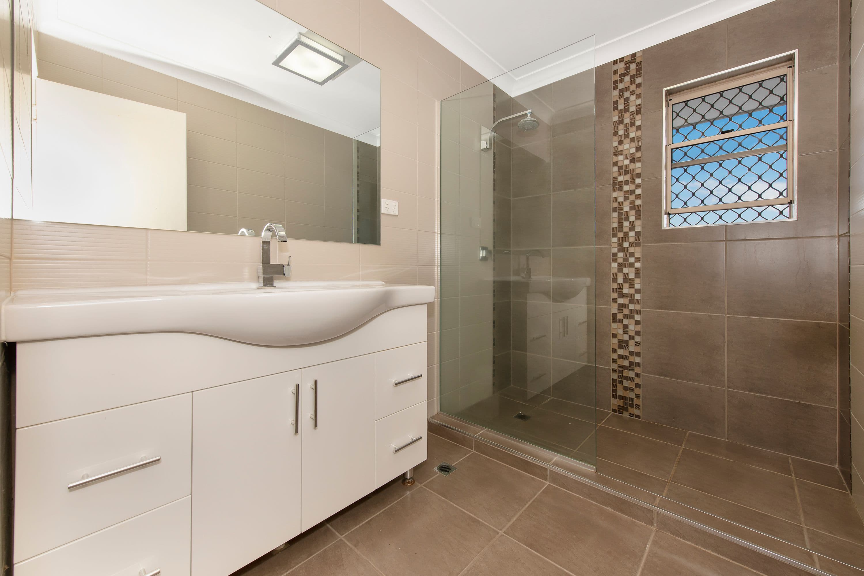 55 Whitsunday Drive, Kirwan QLD 4817, Kirwan - Thumbnail 7