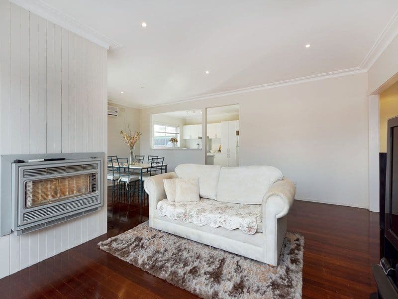 4 Emery Drive, DINGLEY VILLAGE VIC 3172, Dingley Village - Thumbnail 3