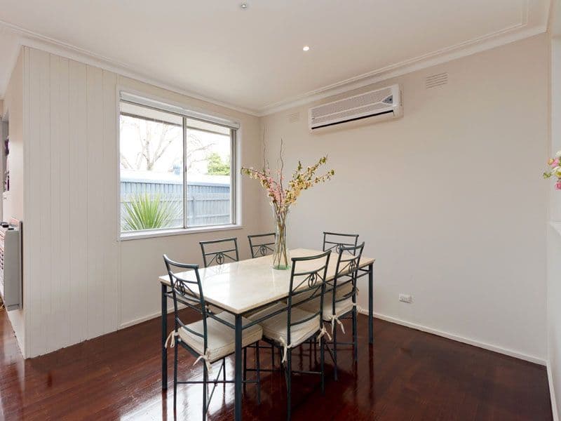4 Emery Drive, DINGLEY VILLAGE VIC 3172, Dingley Village - Thumbnail 4