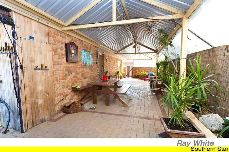 33 Reveley Close, SEVILLE GROVE WA 6112, Seville Grove - Thumbnail 2