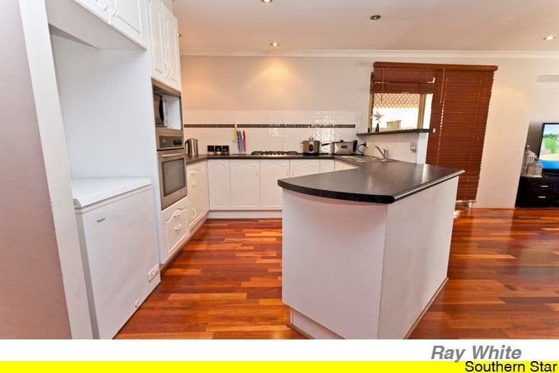 33 Reveley Close, SEVILLE GROVE WA 6112, Seville Grove - Thumbnail 3