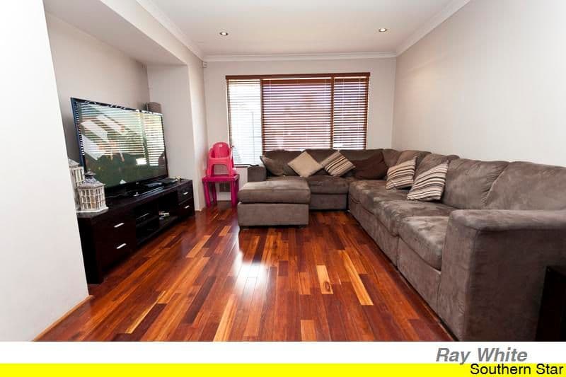 33 Reveley Close, SEVILLE GROVE WA 6112, Seville Grove - Thumbnail 7