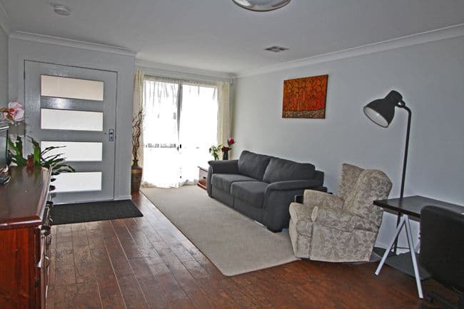 16 Simms Drive, BUNGENDORE NSW 2621, Bungendore - Thumbnail 2