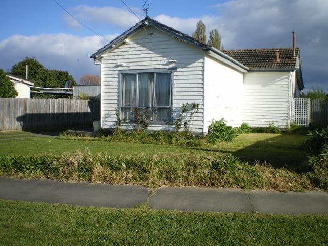 21 Mcmillan Street, TRARALGON VIC 3844, Traralgon - Thumbnail 2