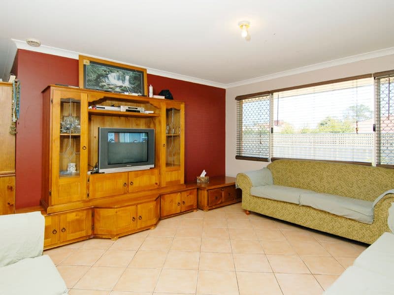 78 Lauterbach Drive, GOSNELLS WA 6110, Gosnells - Thumbnail 4