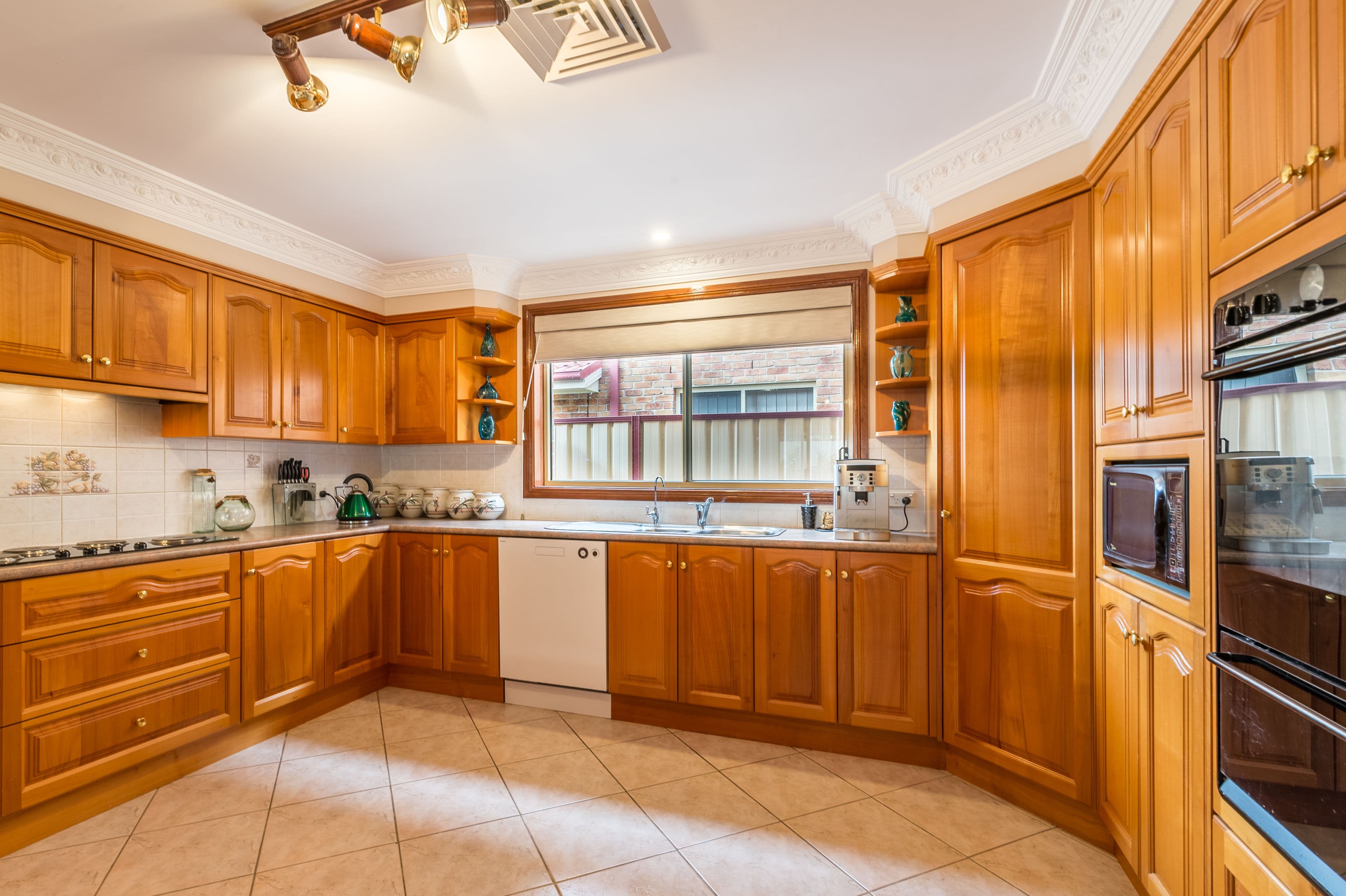 8 Sarah Hollands Drive, Horningsea Park - Thumbnail 5
