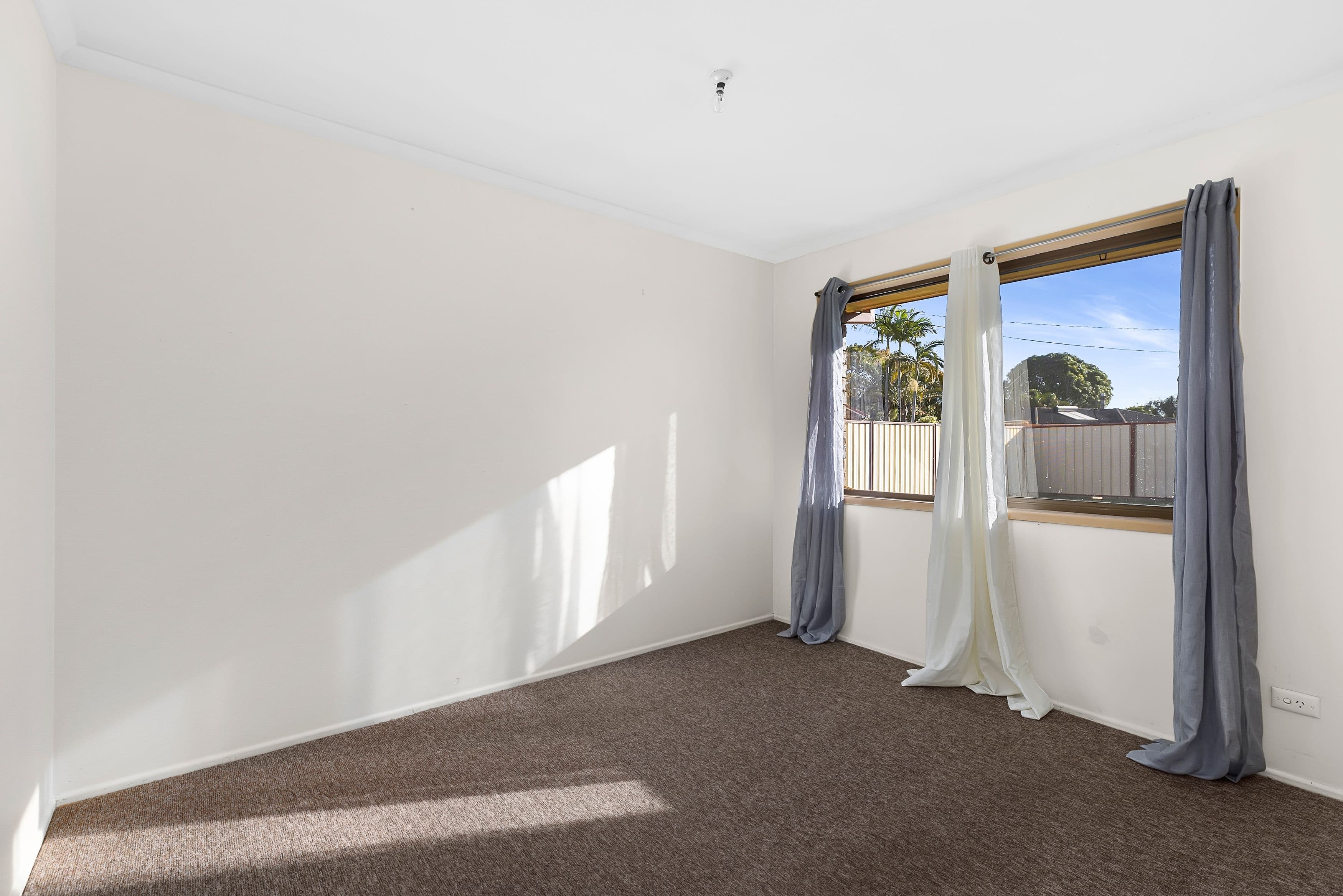 12 Meadow Street, Caboolture QLD 4510, Caboolture - Thumbnail 6