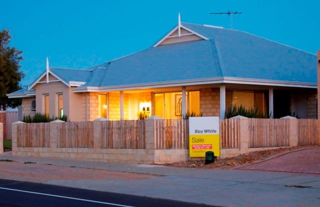 2 Bishops Court, BERESFORD WA 6530, Beresford - Image 1