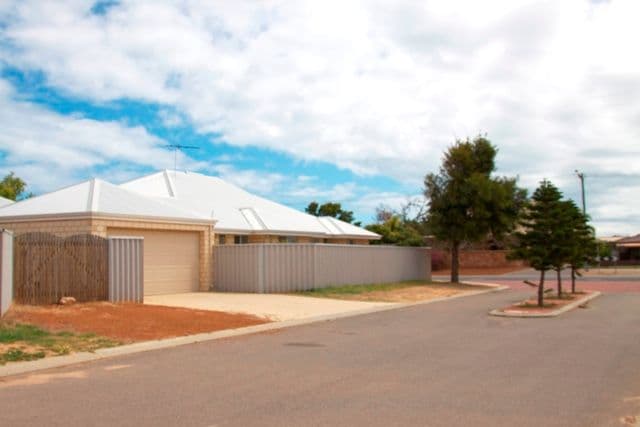 2 Bishops Court, BERESFORD WA 6530, Beresford - Thumbnail 5
