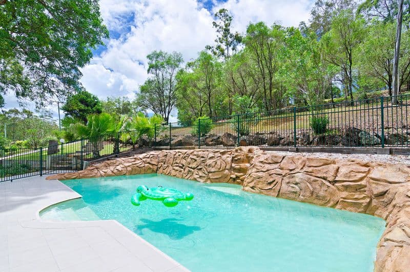 8 Raleigh Terrace, CURRUMBIN WATERS QLD 4223, Currumbin Waters - Thumbnail 2