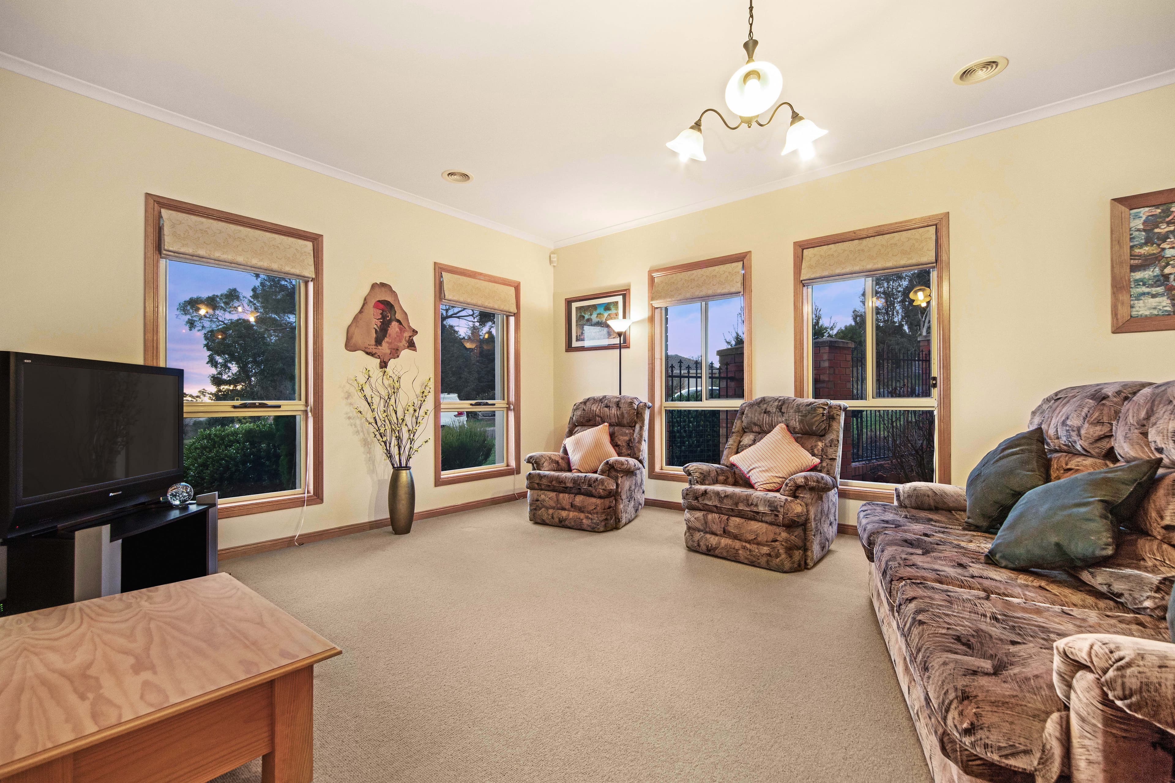 2a Pinewood Drive, Ballarat North VIC 3350, Ballarat North - Thumbnail 3