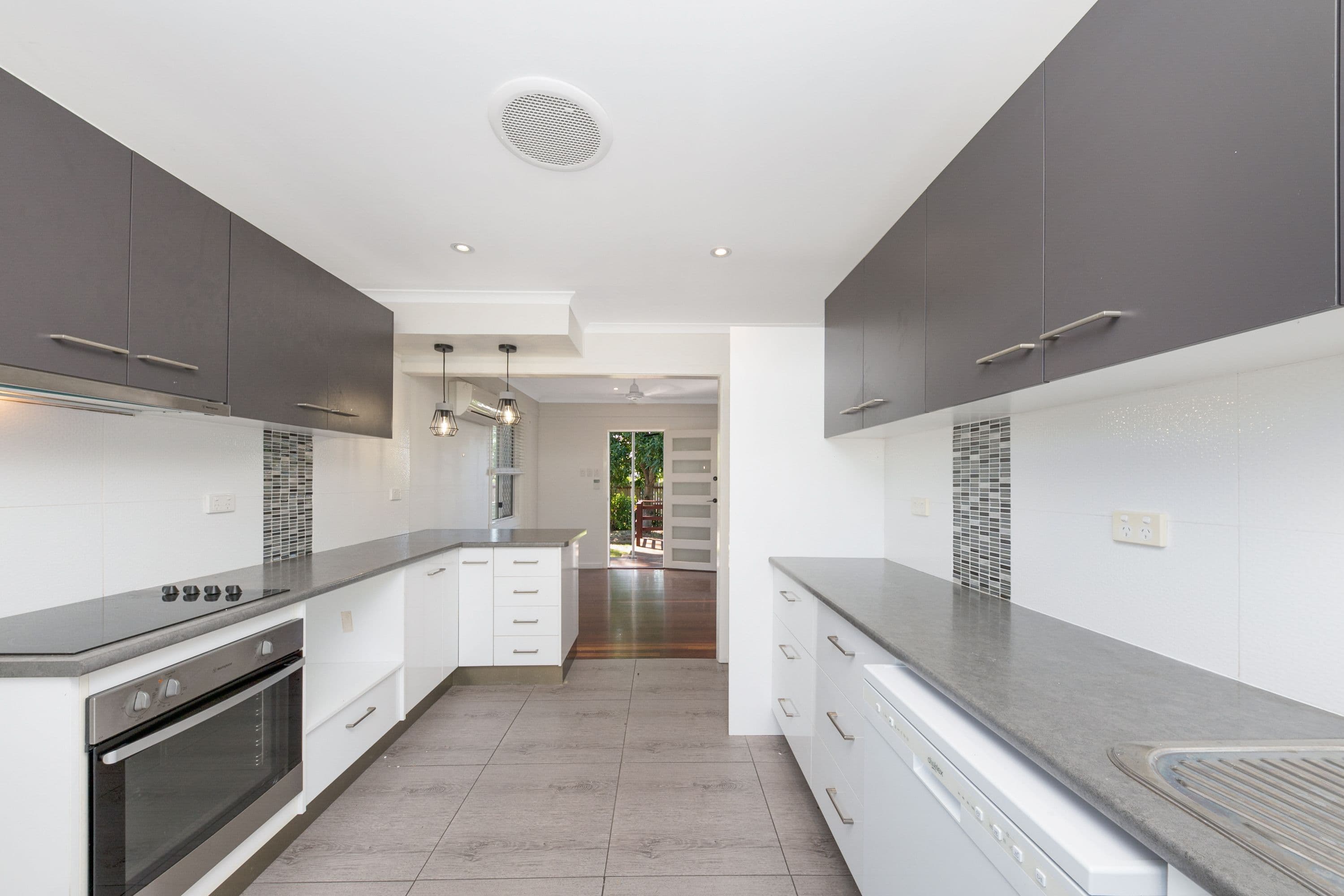 176 Fulham Road, Gulliver QLD 4812, Gulliver - Thumbnail 3
