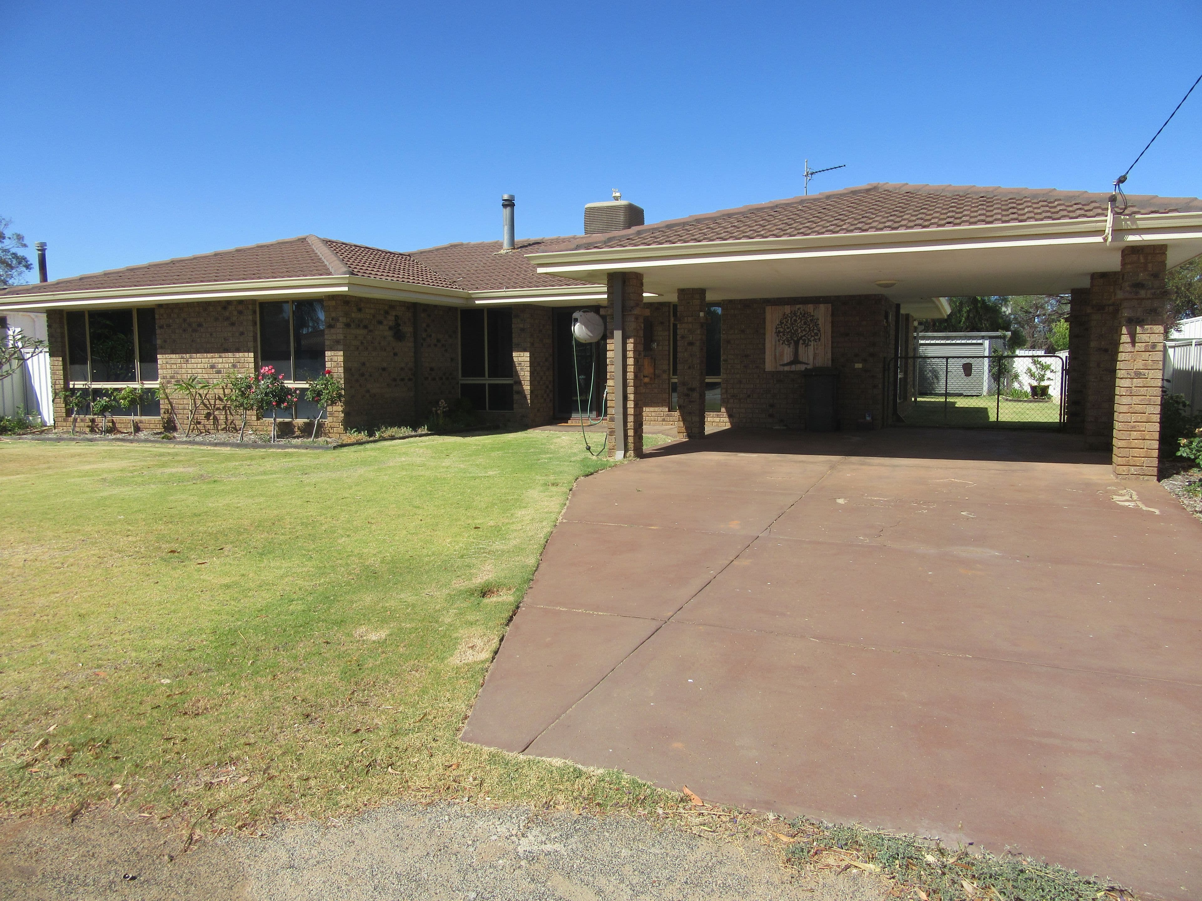 6 Robertson Street, Carnamah WA 6517, Carnamah - Image 1