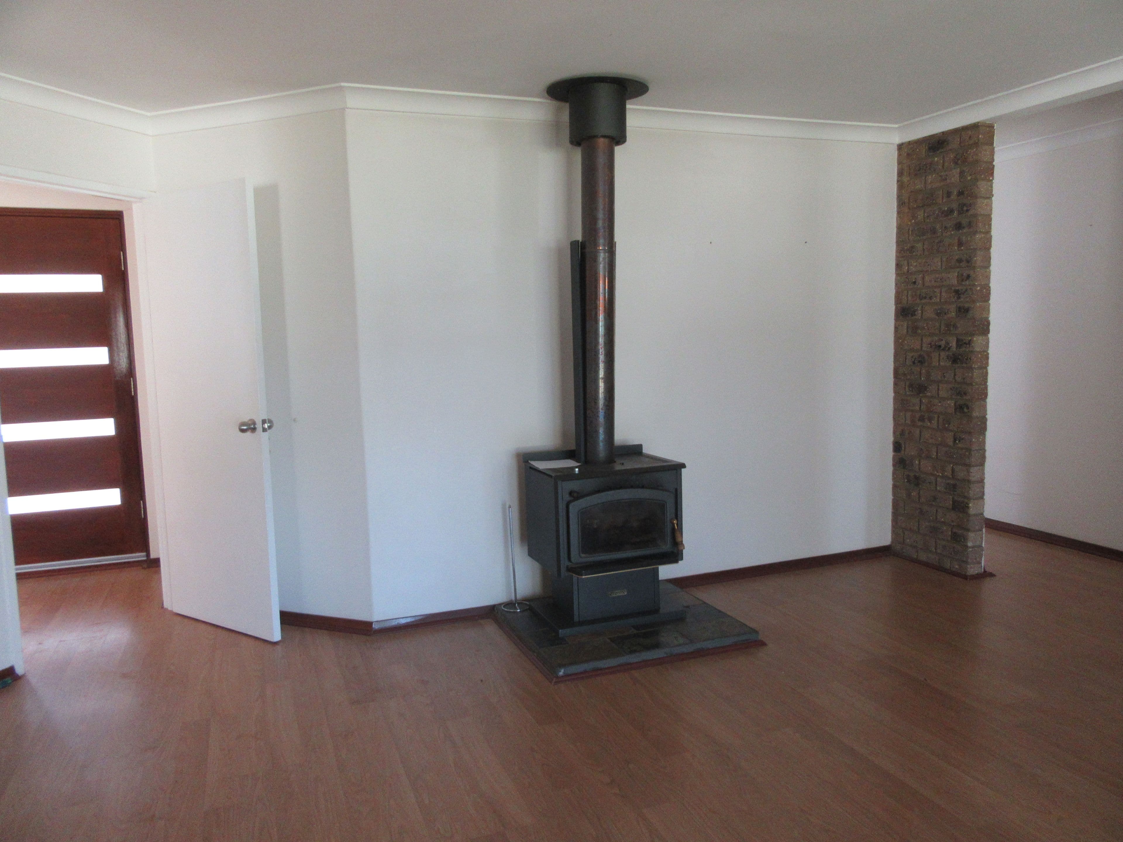 6 Robertson Street, Carnamah WA 6517, Carnamah - Thumbnail 2