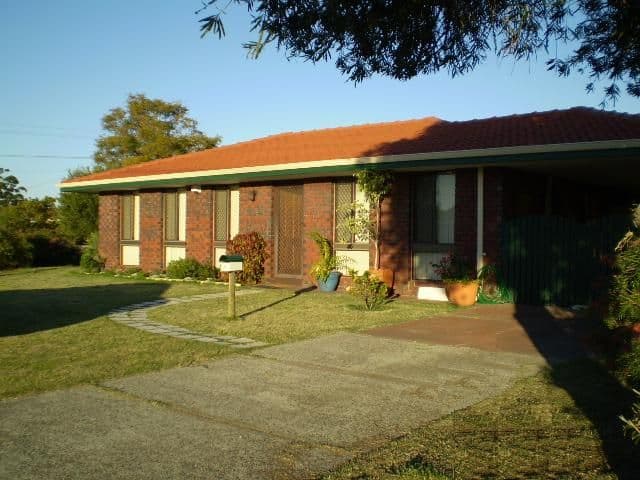 2 Crocus Way, FERNDALE WA 6148, Ferndale - Thumbnail 2