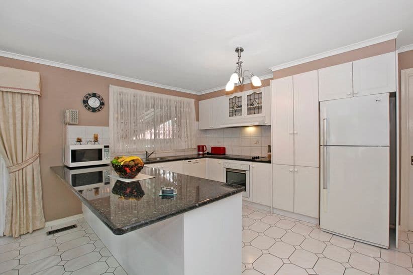 36 Dunlop Crescent, MILL PARK VIC 3082, Mill Park - Thumbnail 2