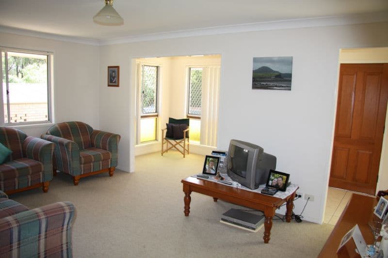 10 Rossolete Street, EVERTON PARK QLD 4053, Everton Park - Thumbnail 2