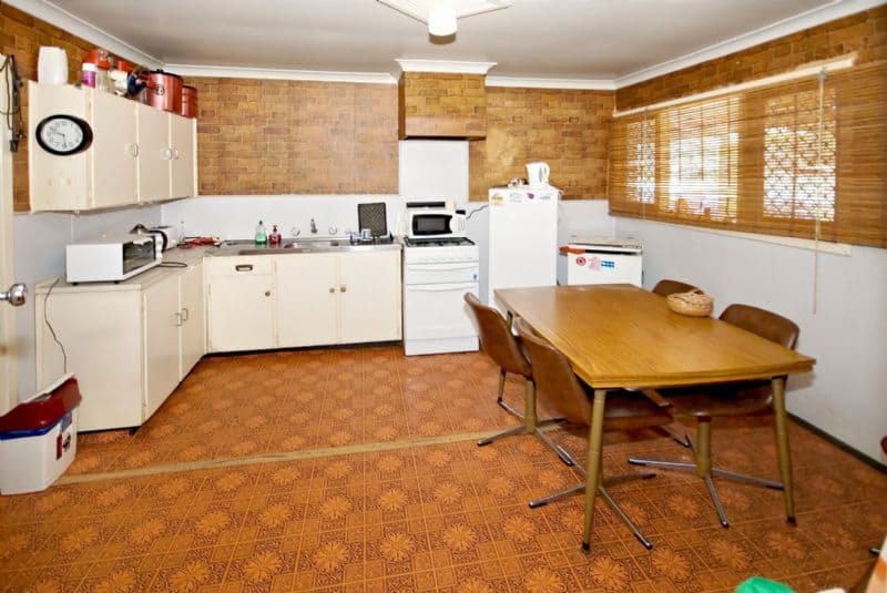 10 Culloton Crescent, BALGA WA 6061, Balga - Thumbnail 4
