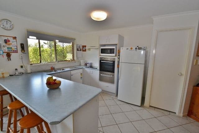 2 Paul Place, GLASS HOUSE MOUNTAINS QLD 4518, Glass House Mountains - Thumbnail 2