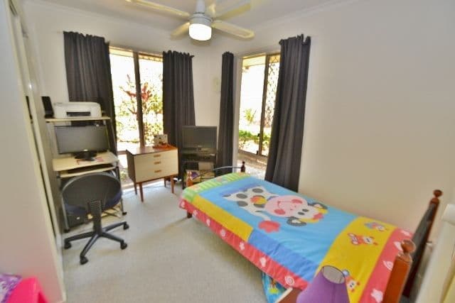 2 Paul Place, GLASS HOUSE MOUNTAINS QLD 4518, Glass House Mountains - Thumbnail 6