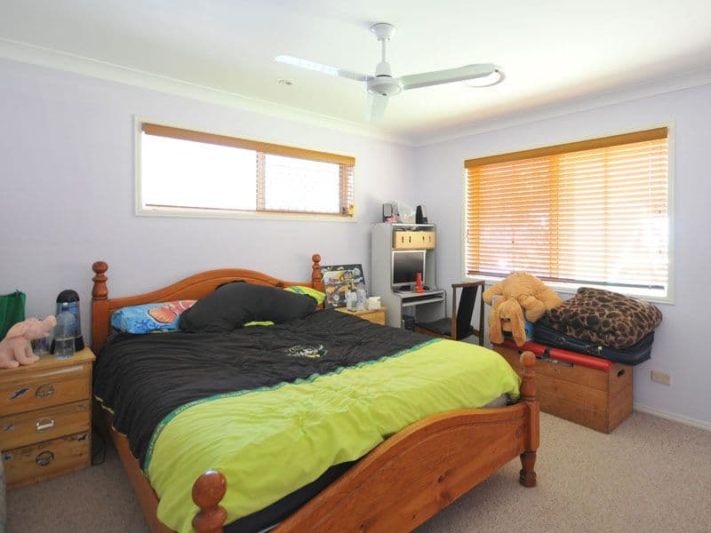 24 Noah Close, MORNINGTON, Mornington - Thumbnail 7