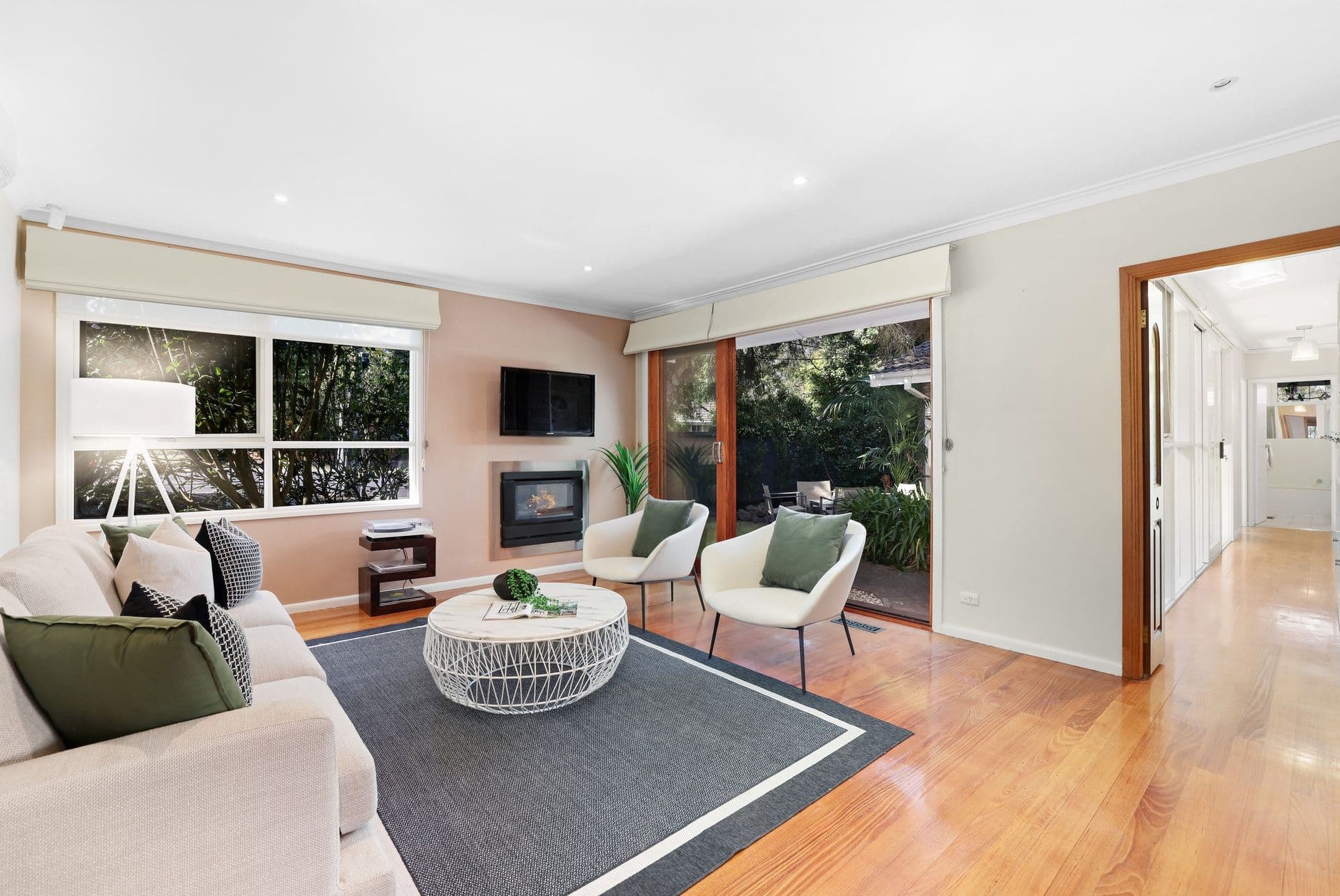 28 Leeds Road, Mount Waverley VIC 3149, Mount Waverley - Thumbnail 5