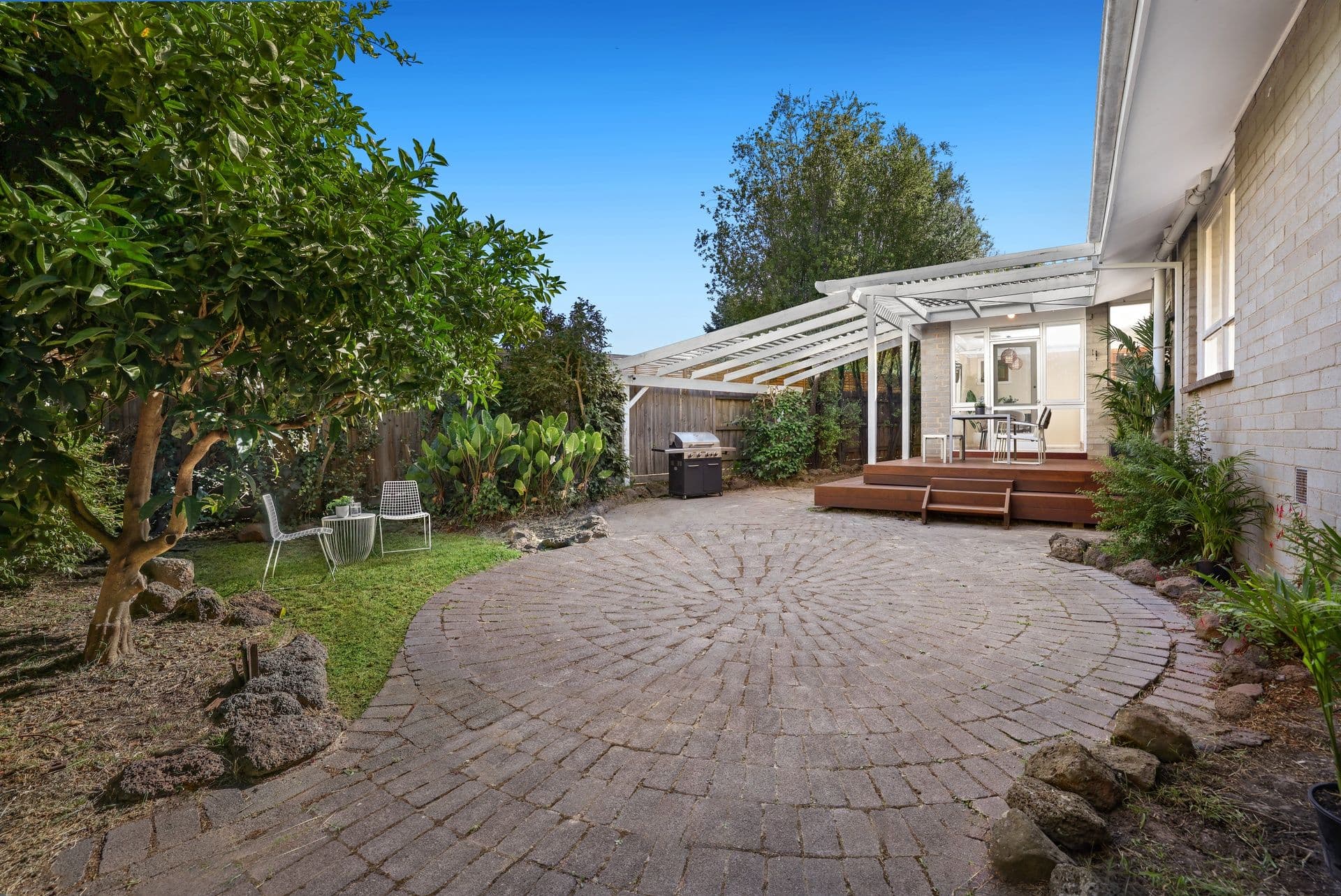 28 Leeds Road, Mount Waverley VIC 3149, Mount Waverley - Thumbnail 7