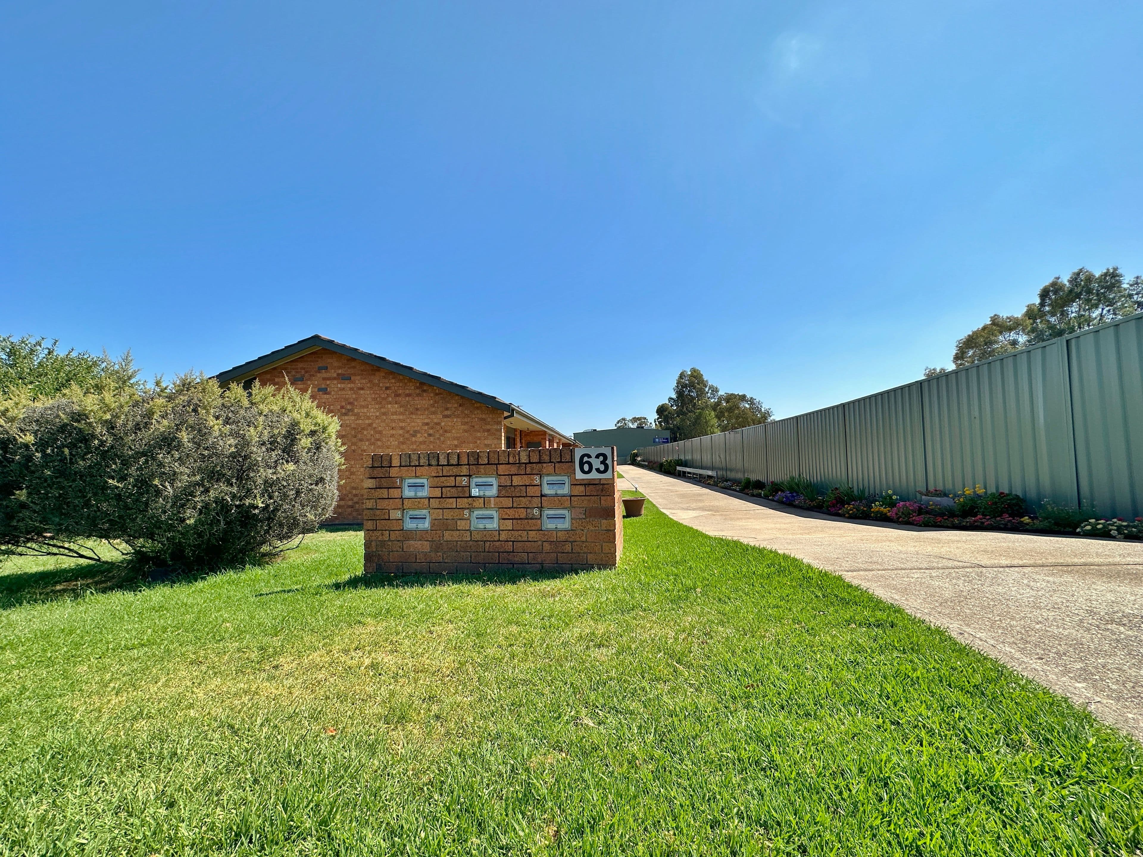 6/63 Nasmyth Street, Young NSW 2594, Young - Thumbnail 2