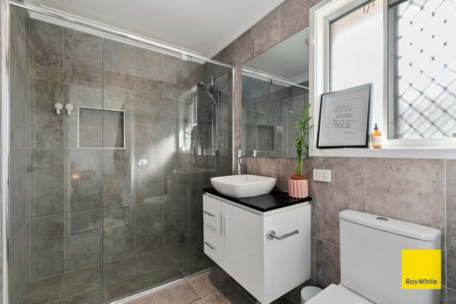 2 Zahel Street, Carina QLD 4152, Carina - Thumbnail 3