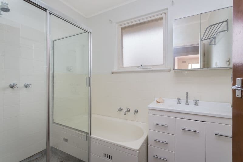 5 Gwinganna Crescent, Holden Hill SA 5088, Holden Hill - Thumbnail 4