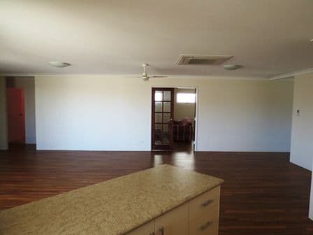19 Stillwater Avenue, DRUMMOND COVE WA 6532, Drummond Cove - Thumbnail 4