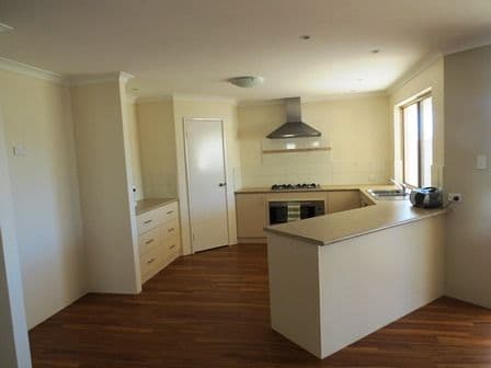 19 Stillwater Avenue, DRUMMOND COVE WA 6532, Drummond Cove - Thumbnail 5