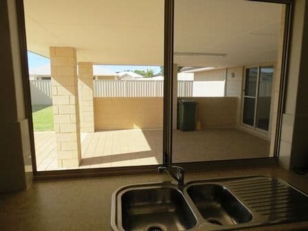 19 Stillwater Avenue, DRUMMOND COVE WA 6532, Drummond Cove - Thumbnail 6