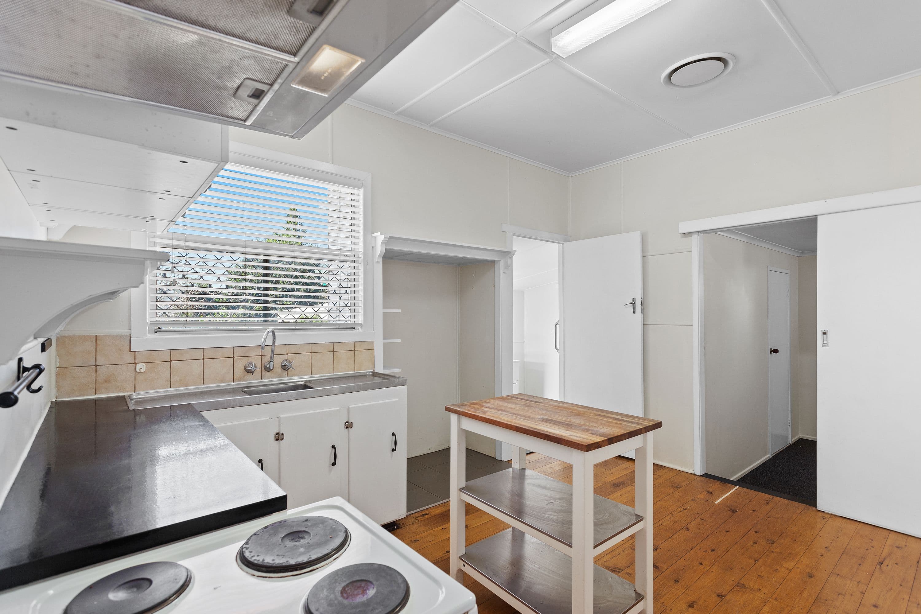 28 McDowall Street, Newtown QLD 4350, Newtown - Thumbnail 5