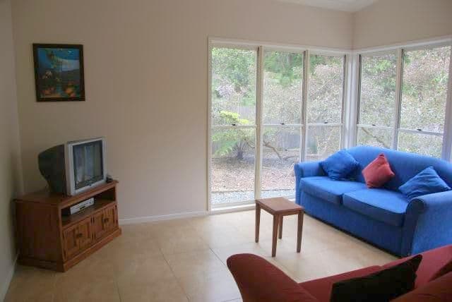 50 Samarinda Way, Point Lookout QLD 4183, Point Lookout - Thumbnail 4