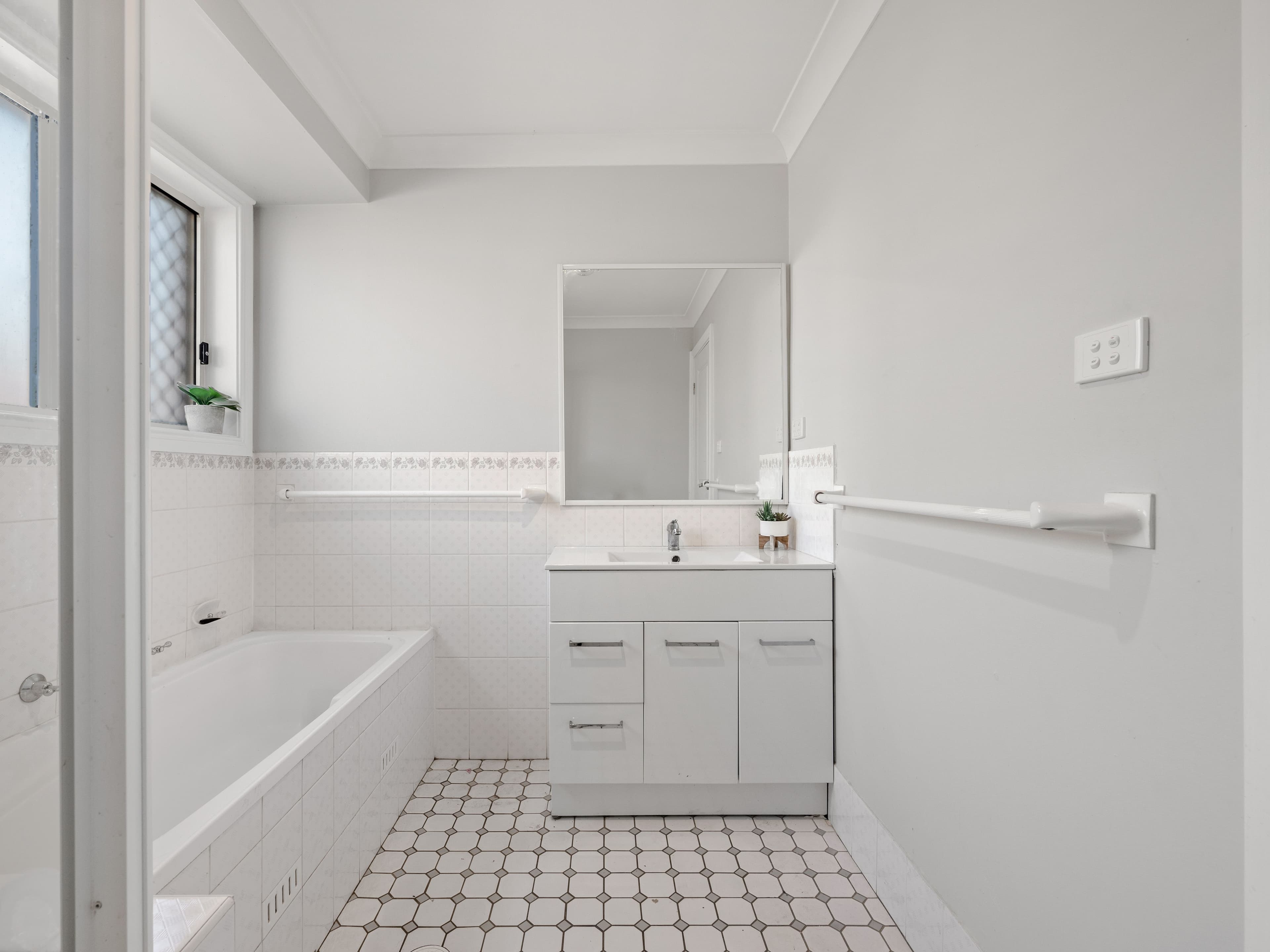 10 Staples Place, Glenmore Park NSW 2745, Glenmore Park - Thumbnail 8