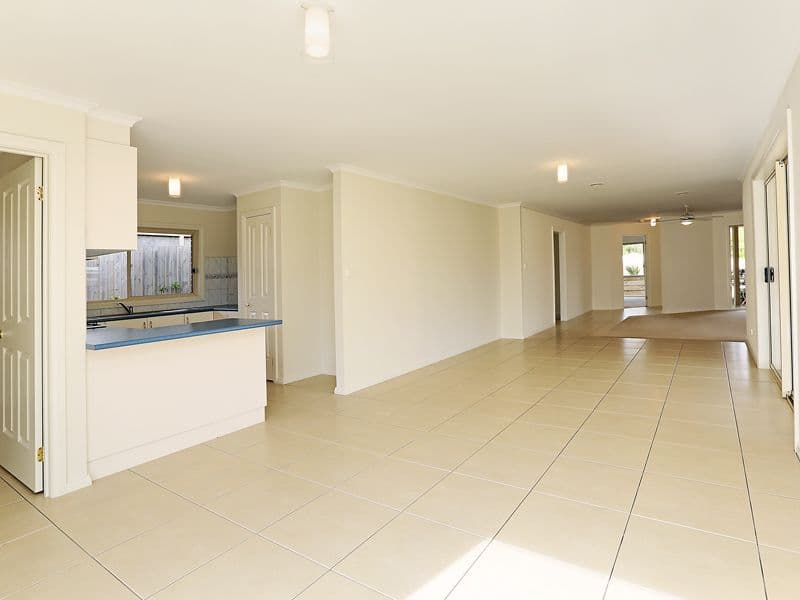 30 Shiraz Drive, WAURN PONDS VIC 3216, Waurn Ponds - Thumbnail 3