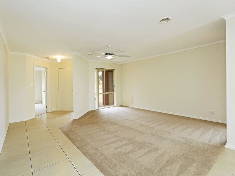 30 Shiraz Drive, WAURN PONDS VIC 3216, Waurn Ponds - Thumbnail 4