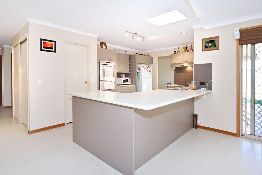 27 Bradstone Road, CARRARA QLD 4211, Carrara - Thumbnail 8