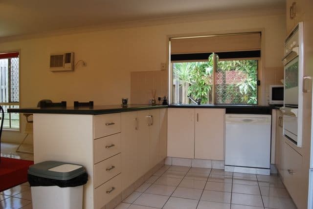 32 Rimu Crescent, FOREST LAKE QLD 4078, Forest Lake - Thumbnail 3
