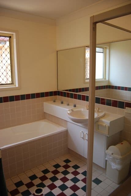 32 Rimu Crescent, FOREST LAKE QLD 4078, Forest Lake - Thumbnail 8