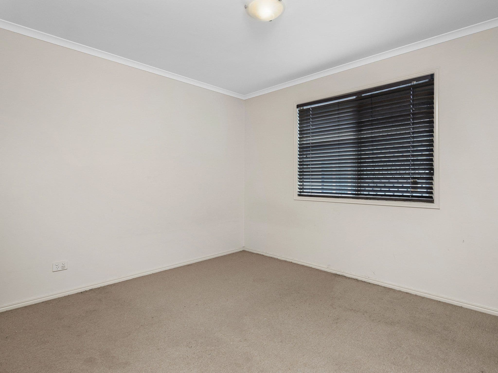 129 Miles Street, Bald Hills QLD 4036, Bald Hills - Thumbnail 7