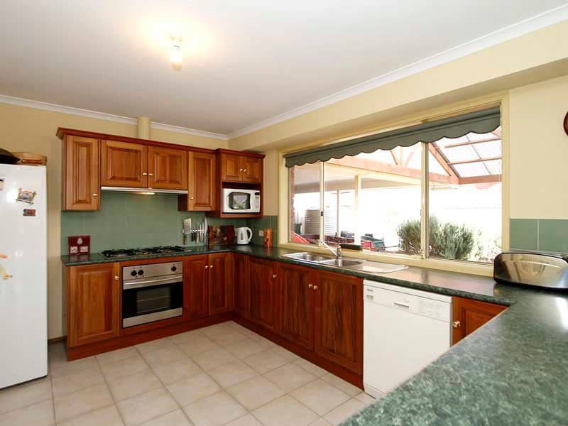 7 Naley Court, NOARLUNGA DOWNS SA 5168, Noarlunga Downs - Thumbnail 3