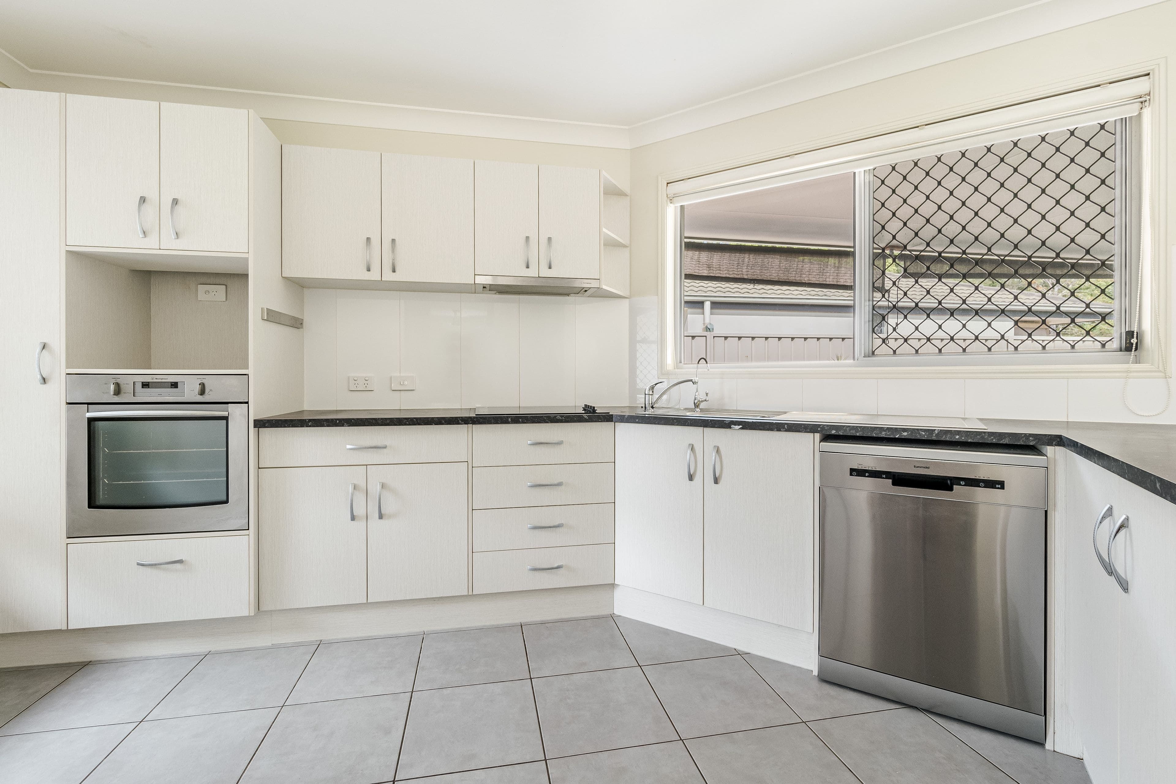 18/4 Somerset Place, Yamba NSW 2464, Yamba - Thumbnail 3