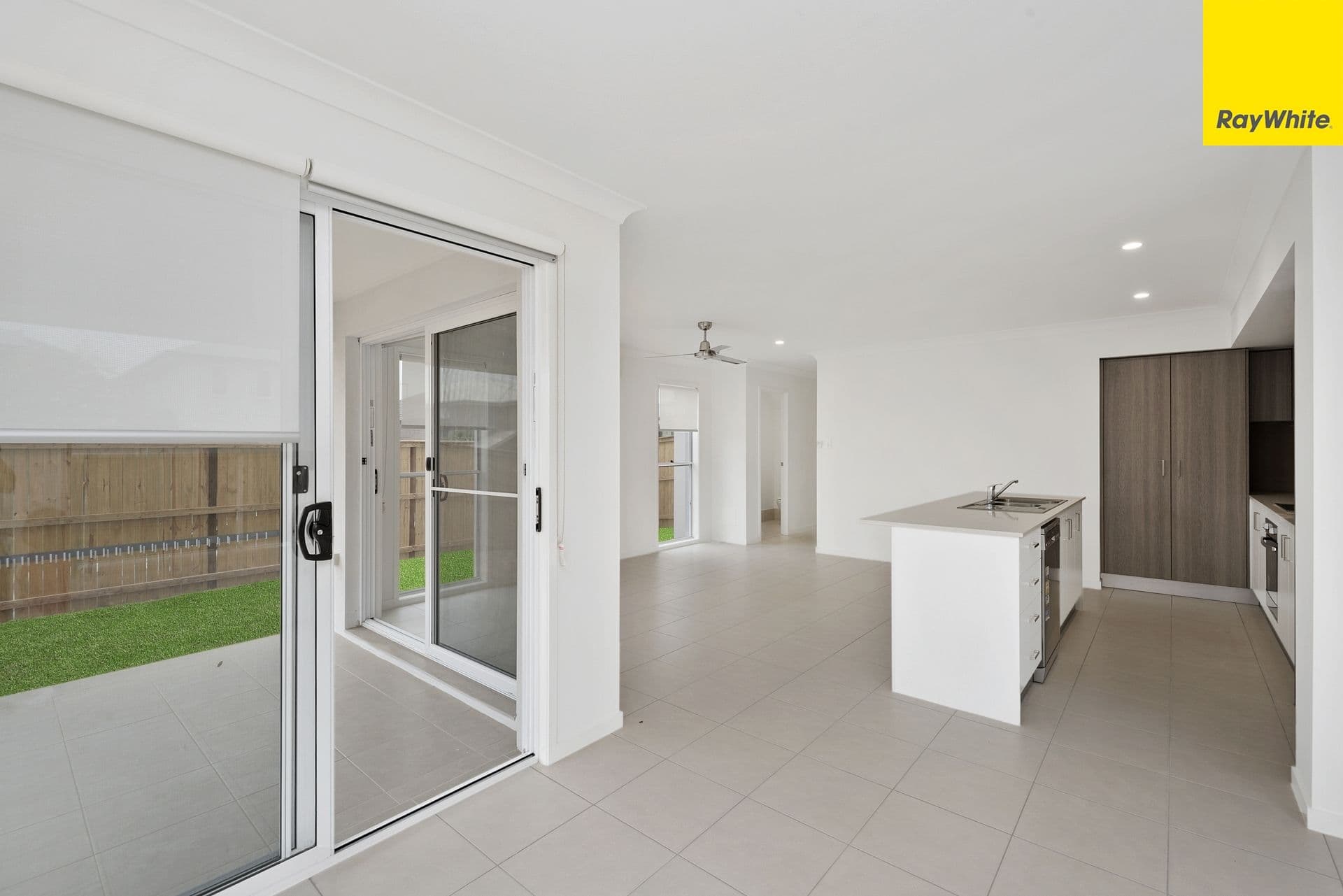2 Cooloola Crescent, North Lakes QLD 4509, North Lakes - Thumbnail 5