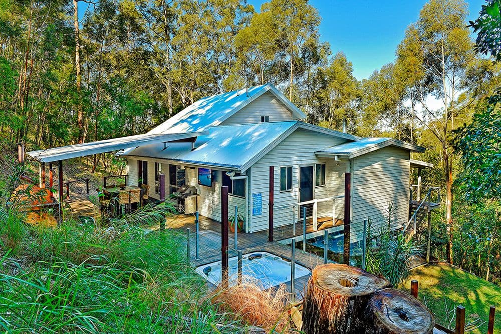 27 Bronhill Street, Currumbin Waters QLD 4223, Currumbin Waters - Image 1