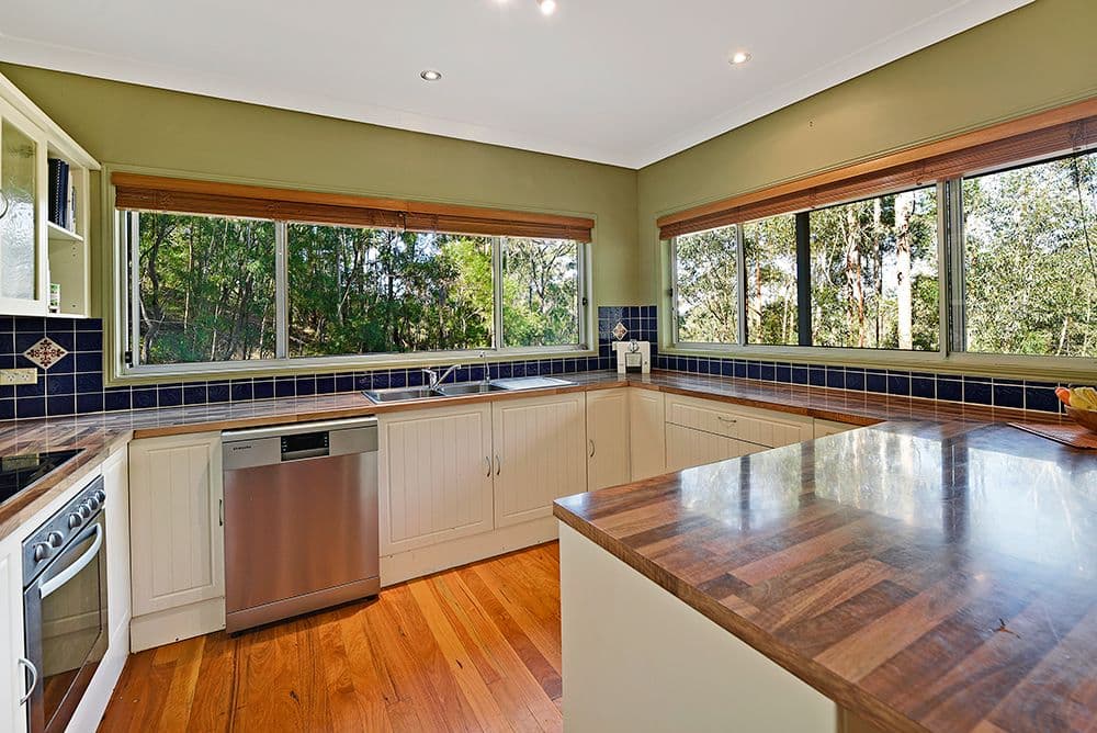 27 Bronhill Street, Currumbin Waters QLD 4223, Currumbin Waters - Thumbnail 5