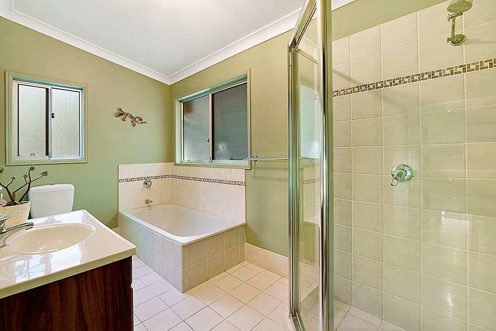 27 Bronhill Street, Currumbin Waters QLD 4223, Currumbin Waters - Thumbnail 7